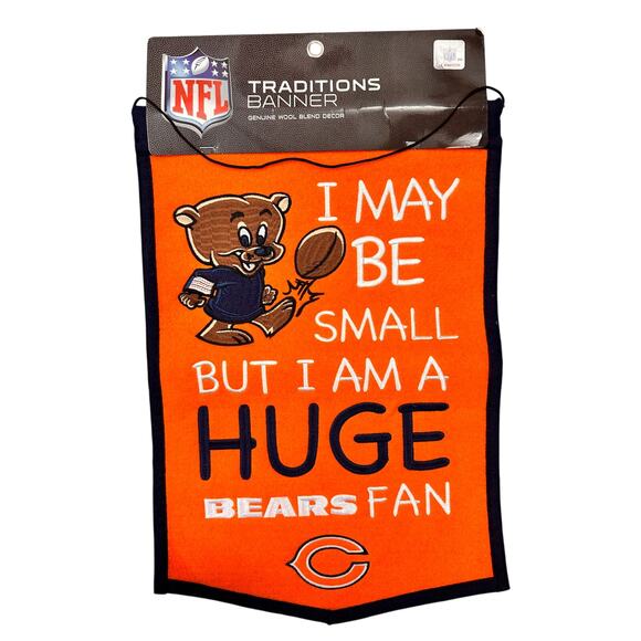 Chicago Bears NFL Da Bears Baby “I May Be Small But Huge FanBanner BRAND NEW - Picture 1 of 4